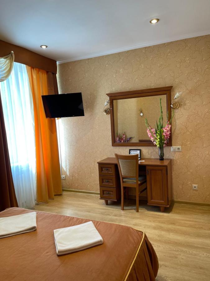 Gusarskiy Hotel&Apartment Kiev Bagian luar foto