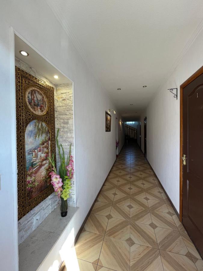 Gusarskiy Hotel&Apartment Kiev Bagian luar foto