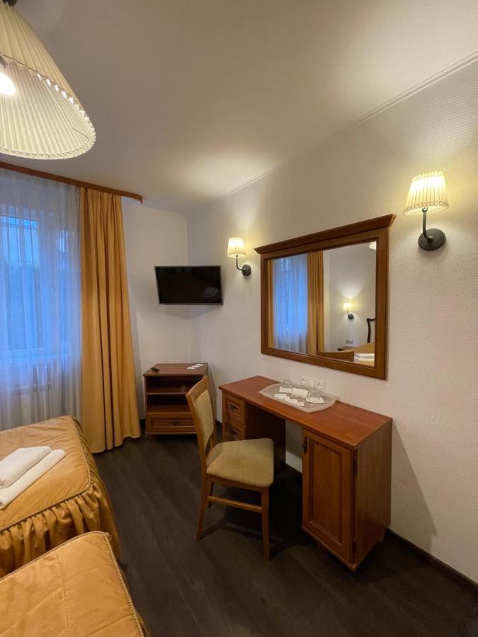 Gusarskiy Hotel&Apartment Kiev Bagian luar foto