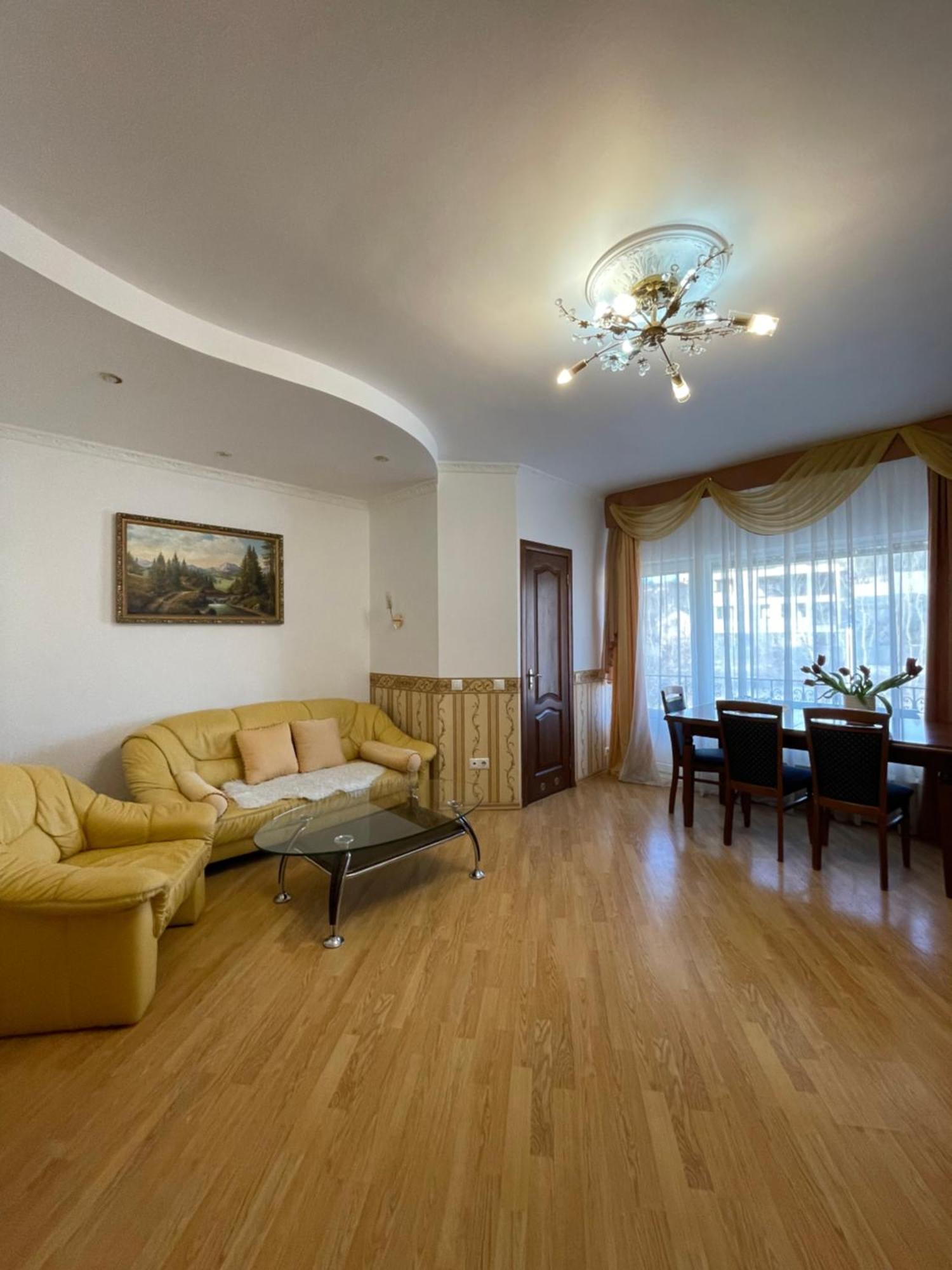 Gusarskiy Hotel&Apartment Kiev Bagian luar foto